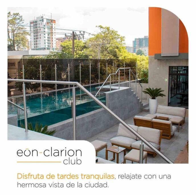 Eon Apart-estudio Zona 10 Con Ac